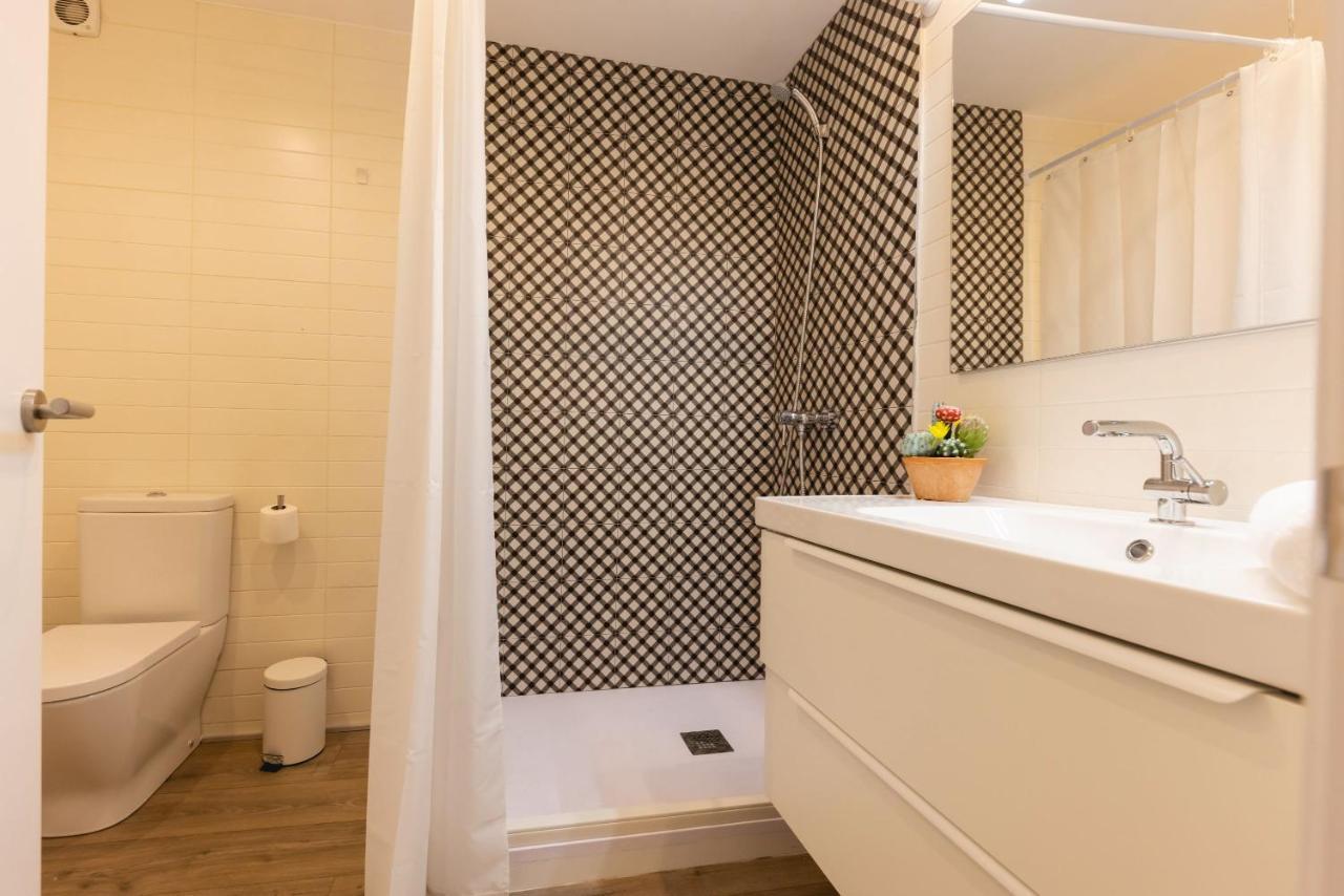 Апартаменты Bravissimo Cort Reial Entresol B Жирона Экстерьер фото